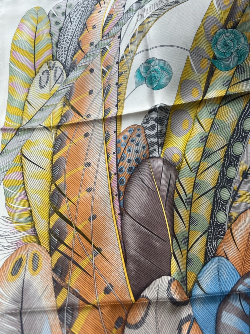 Hermes Plumes en Fete 90cm Silk Feather Print Scarf in Pastel Yellow, Blue, Pink - Picture 15 of 15